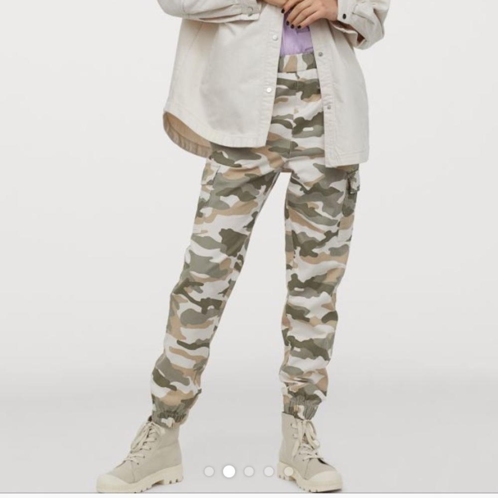 H&M’s Camo Pants